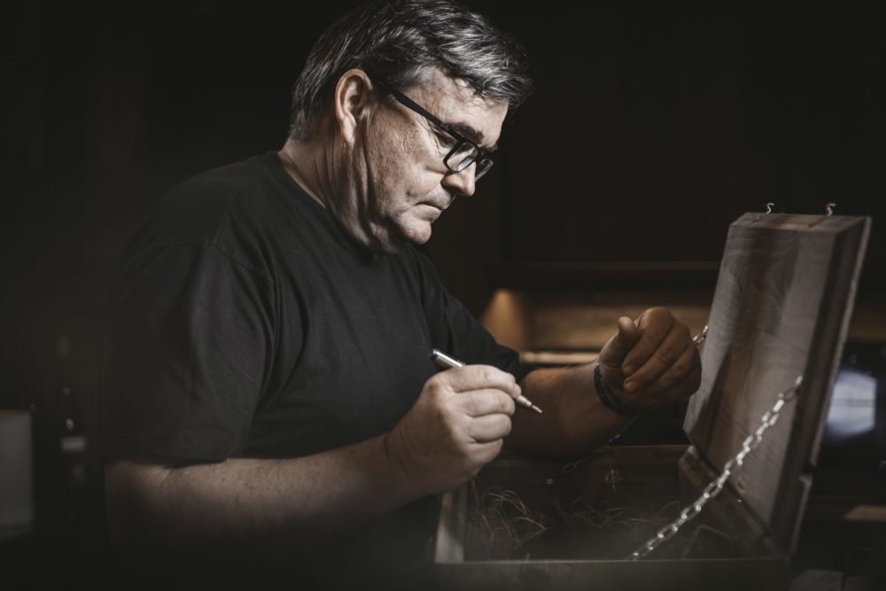 Samo Simunic; Vertrieb von Dveri-Pax - Wein ist Poesie in Flaschen